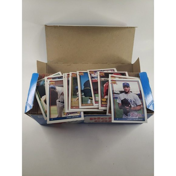 Lot Of Bulk 1991 Tops Baseball Cards - Picture 3 of 4
